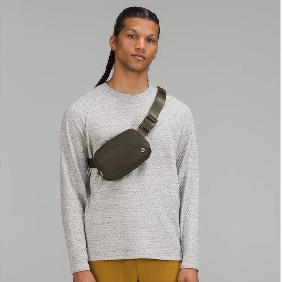 Lululemon Everywhere Belt Bag Camo Crossbody Sling Bag Nwt - Picture 6 of 6